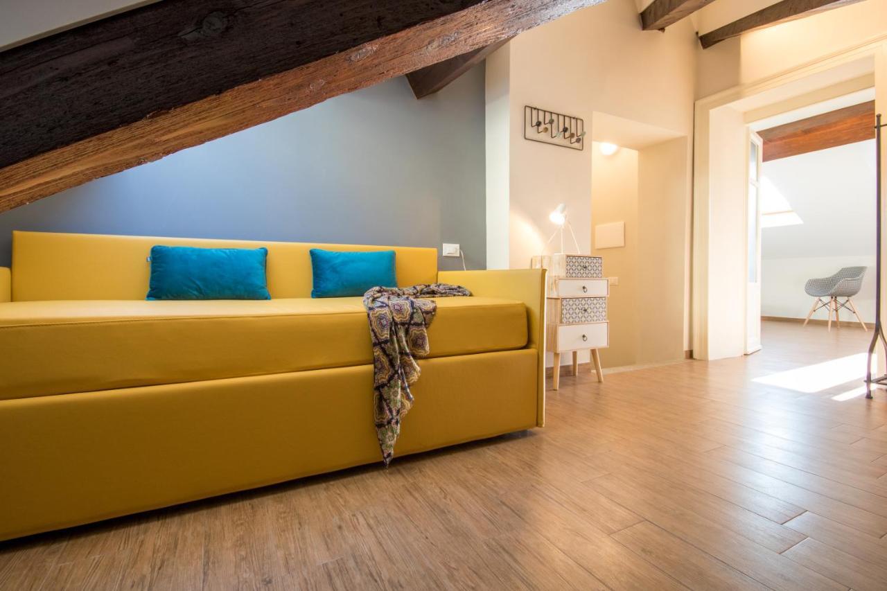 Aqualago Casa Vacanze Suite 베르바니아 외부 사진