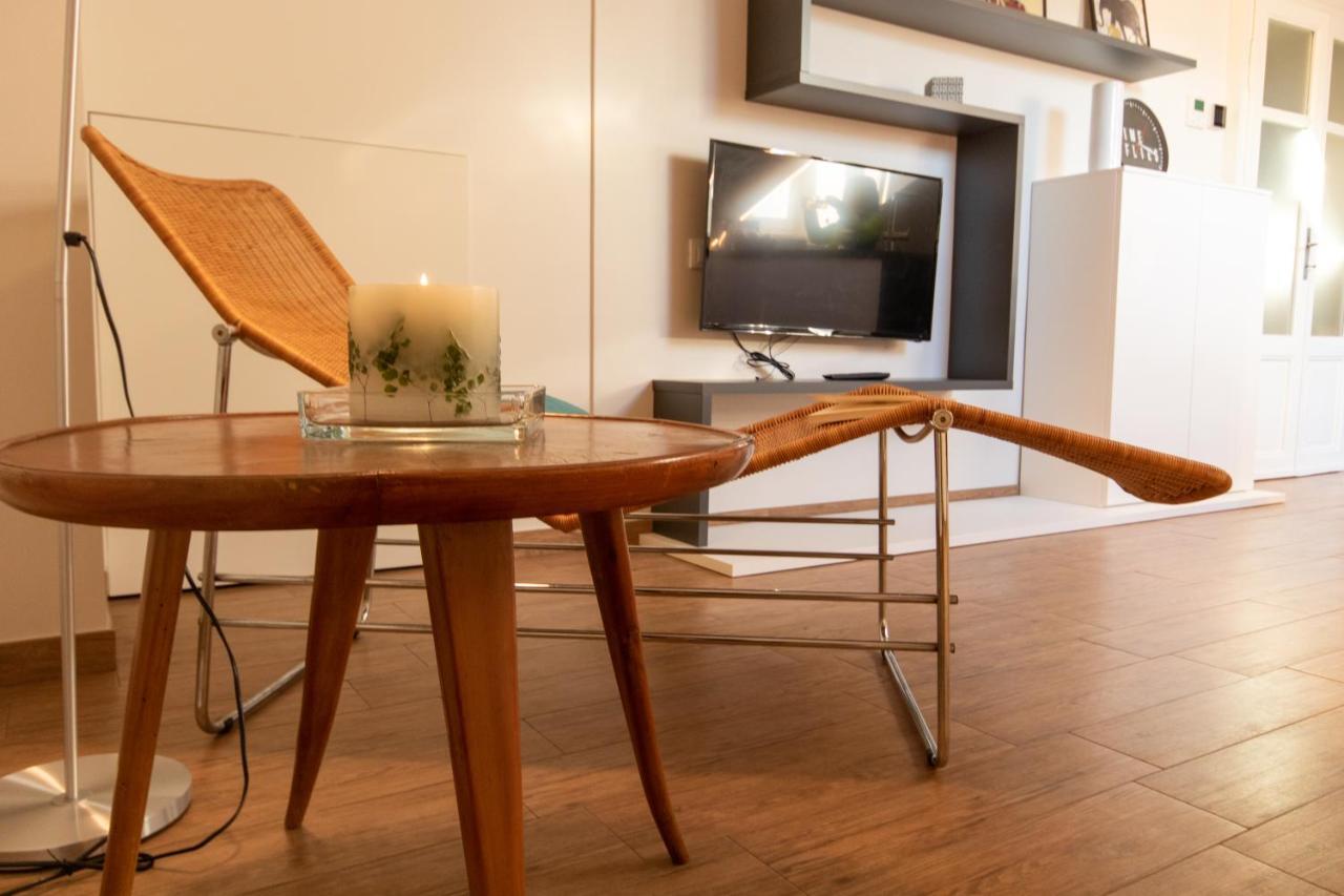 Aqualago Casa Vacanze Suite 베르바니아 외부 사진