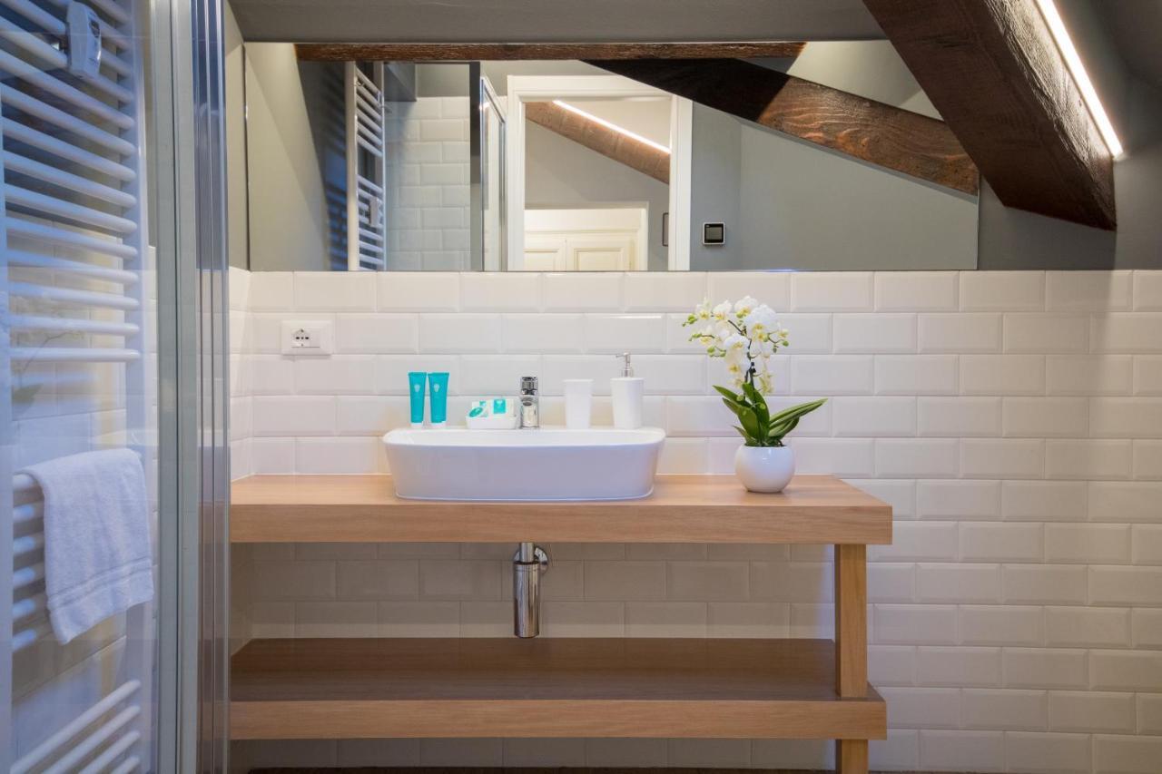 Aqualago Casa Vacanze Suite 베르바니아 외부 사진