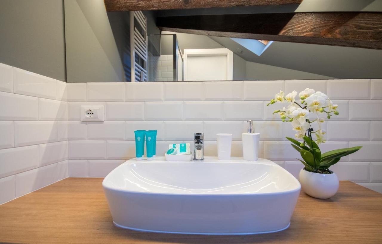 Aqualago Casa Vacanze Suite 베르바니아 외부 사진